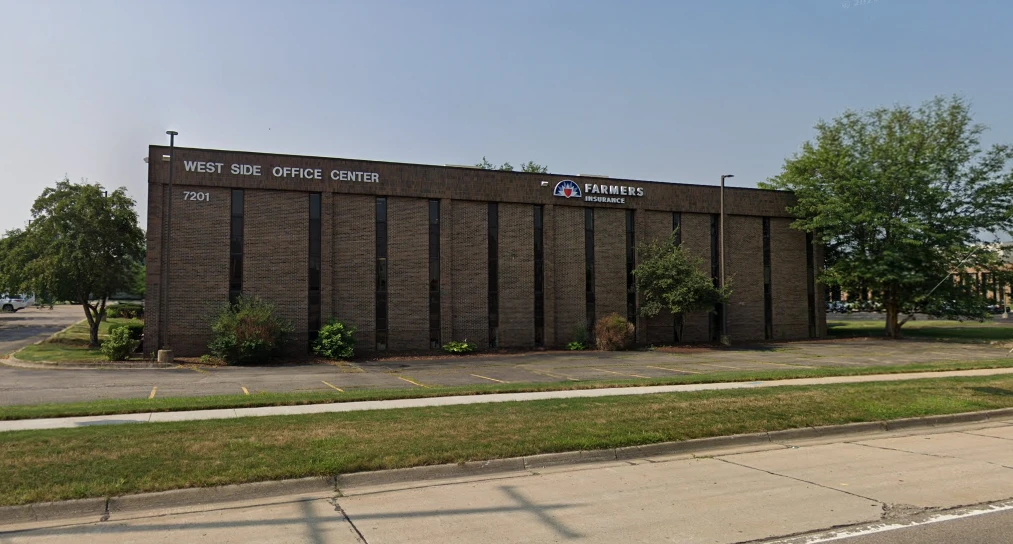 7201 West Saginaw Highway Suite #109 Lansing, MI 48917